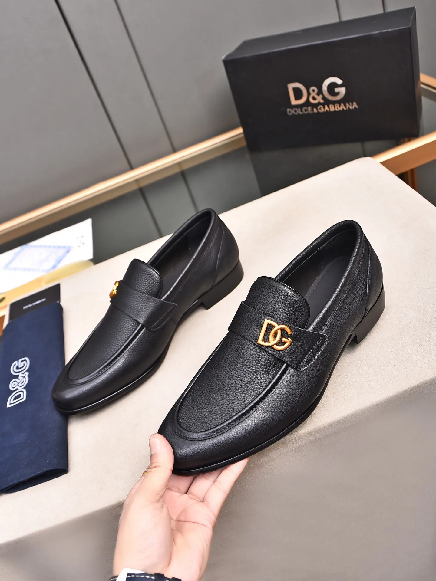 👍👍Men's shoes💰480 **Boutique recommendation**DG**The latest business formal leather shoes, official website synchronization, top version on the market, purely handmade. Fabric: imported calfskin with water-dyed cow lining 38, 39, 40, 41, 42, 43, 44 (customized at 45